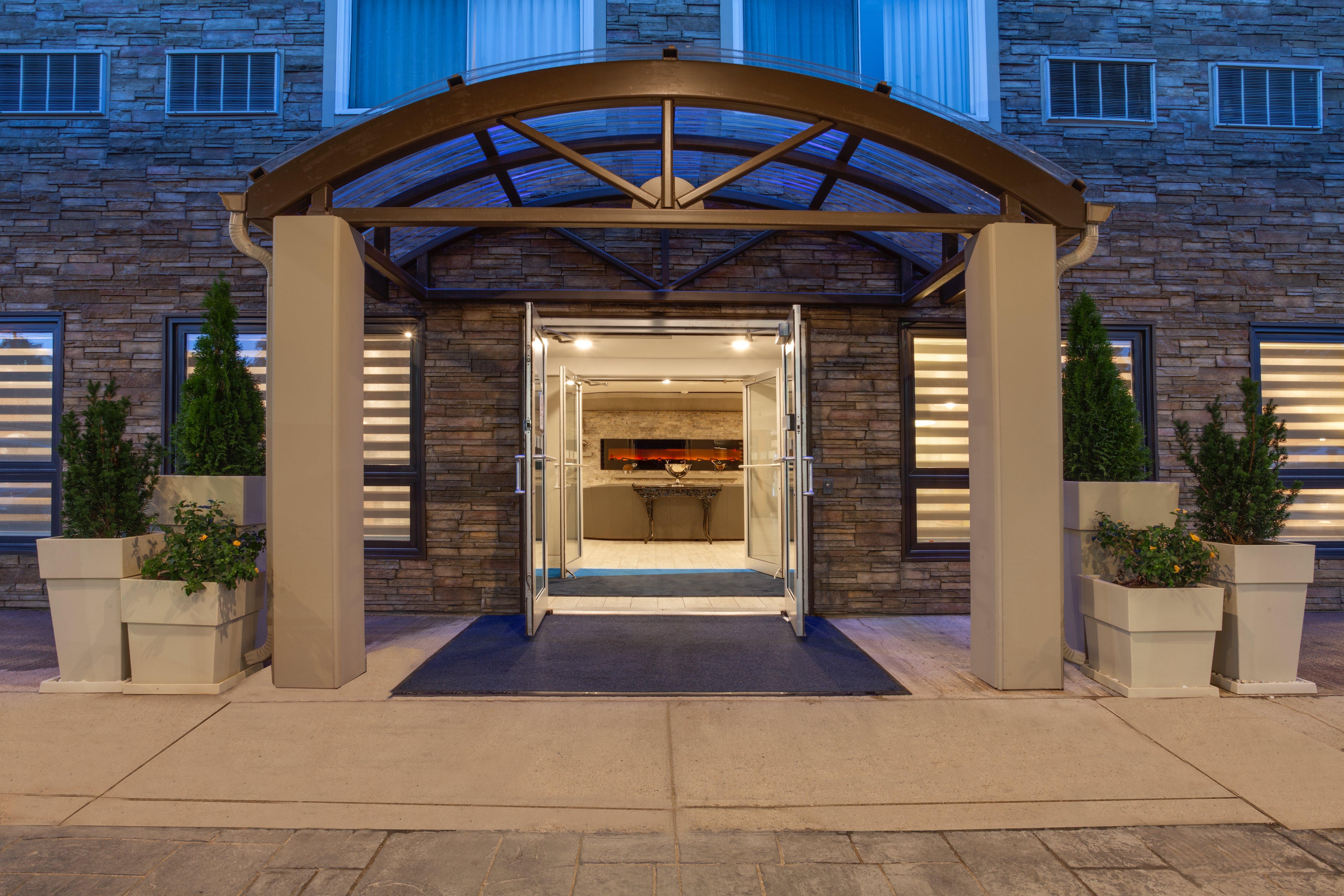 Holiday Inn Express Hotel & Suites Uptown Fredericton By Ihg Extérieur photo