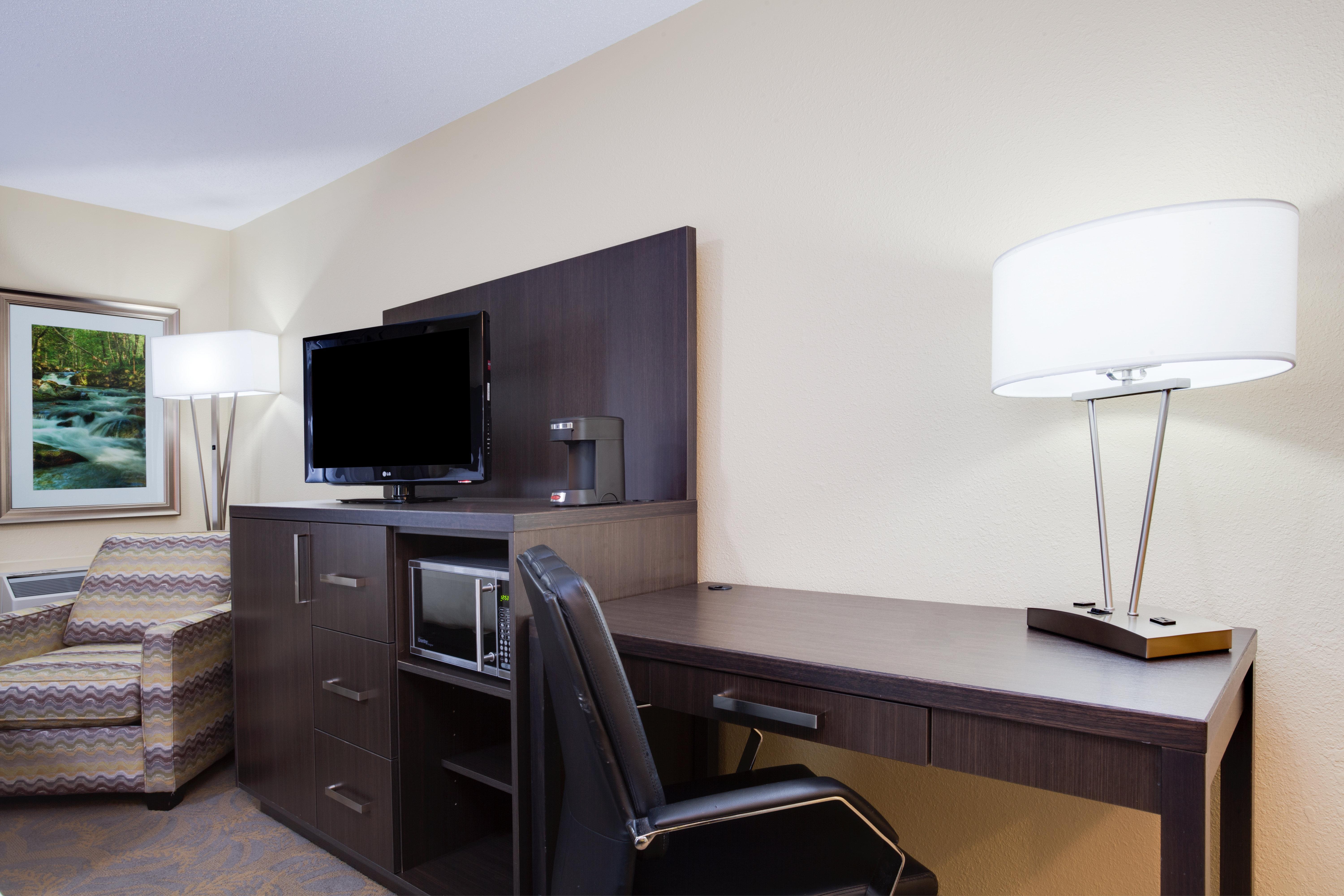 Holiday Inn Express Hotel & Suites Uptown Fredericton By Ihg Extérieur photo